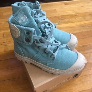 Palladium Khaki/ Green Boots